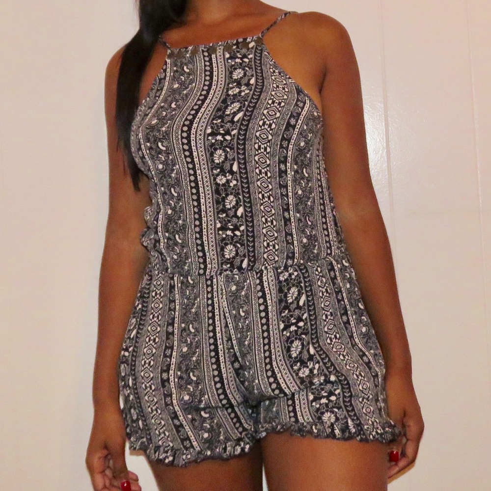 American Eagle shorts romper